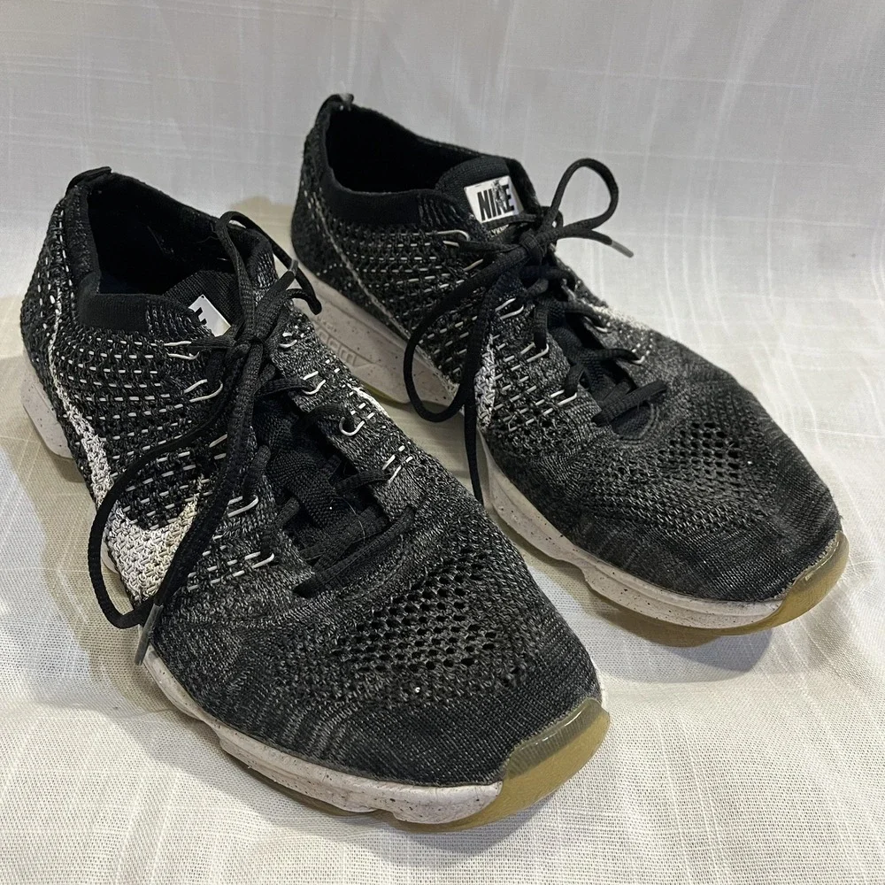 Nike Women's Flyknit Zoom Agility 698616-001 Athletic Sneakers Size 9.5